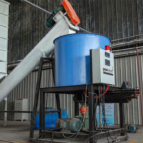 How a compressed wood pallet making machine typically works